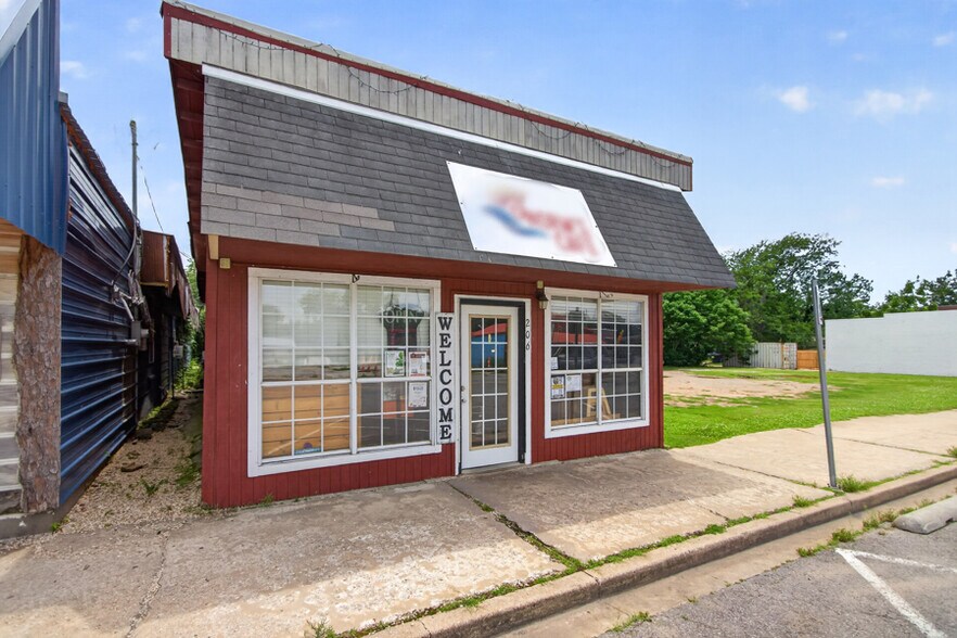 Primary Photo Of 206 Hwy 20, Salina Restaurant For Sale