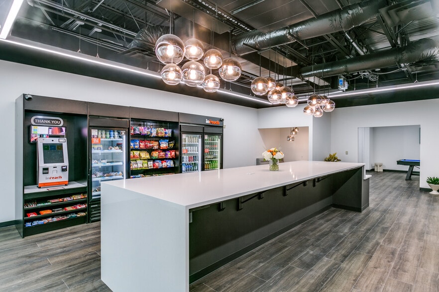 More Photos Of 4200 Regent Blvd, Irving Office For Lease