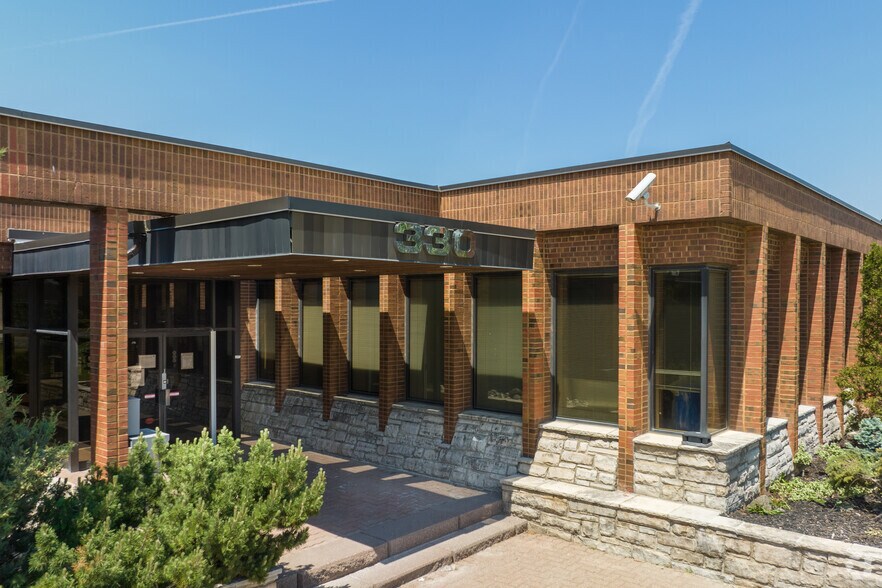 More Photos Of 330 Humberline Dr, Toronto Manufacturing For Lease