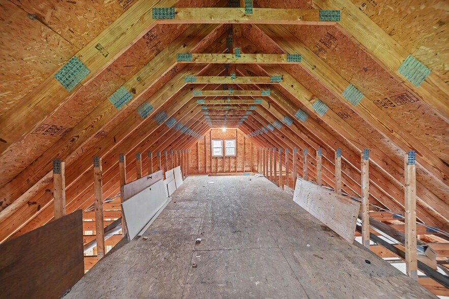 More Photos Of 743 1/2 Harding Way W, Galion Office Residential For Sale