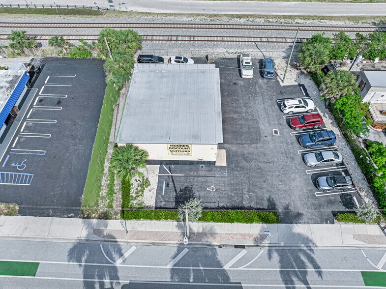 More Photos Of 925 N Federal Hwy, Boynton Beach Auto Repair For Sale