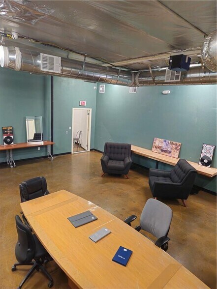 More Photos Of 536 W Mountain View Ave, La Habra Warehouse For Sale
