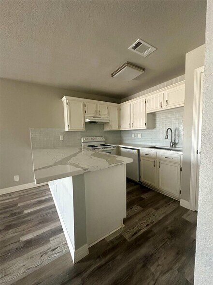 More Photos Of , Lake Jackson Multifamily For Sale