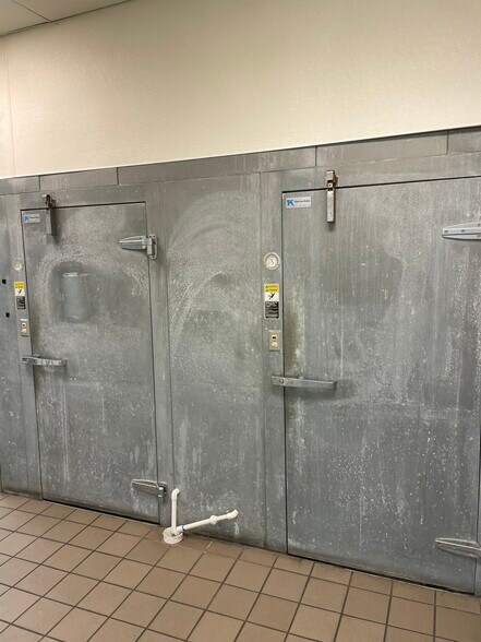 More Photos Of 6701 Crestwood Blvd, Birmingham Freestanding For Sale