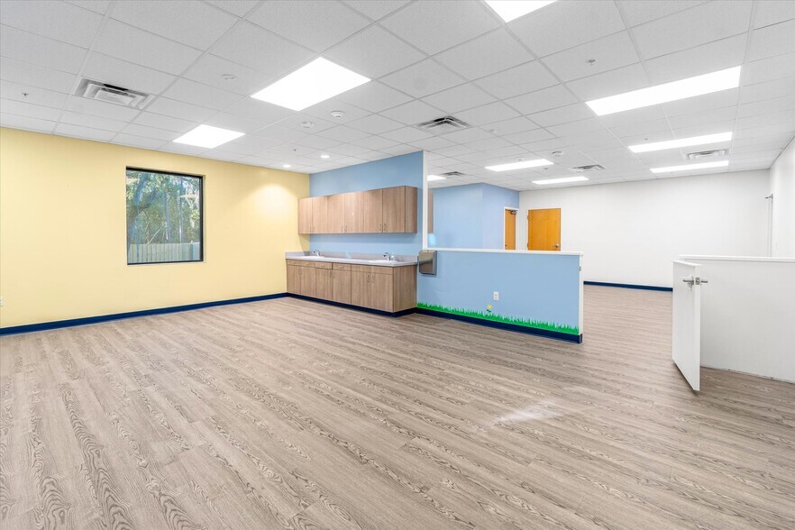 More Photos Of 481 Shores Blvd, Saint Augustine Medical For Sale