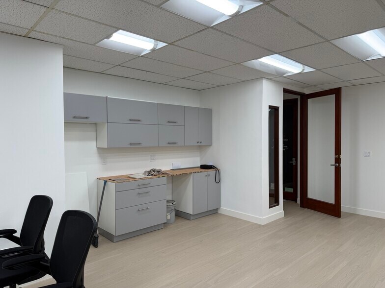 More Photos Of 505 Beach St, San Francisco Office For Lease