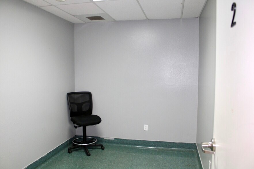 More Photos Of 135 Carmen Ln, Santa Maria Rehabilitation Center For Lease