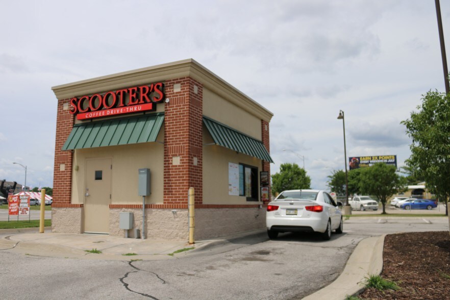 More Photos Of 5413 S 72nd St, Omaha General Retail For Lease