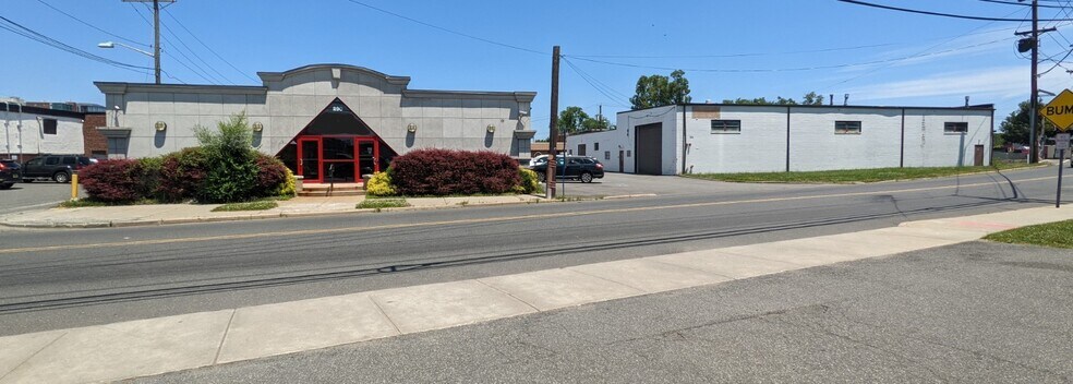 More Photos Of 286-290 Lodi St, Hackensack Warehouse For Sale