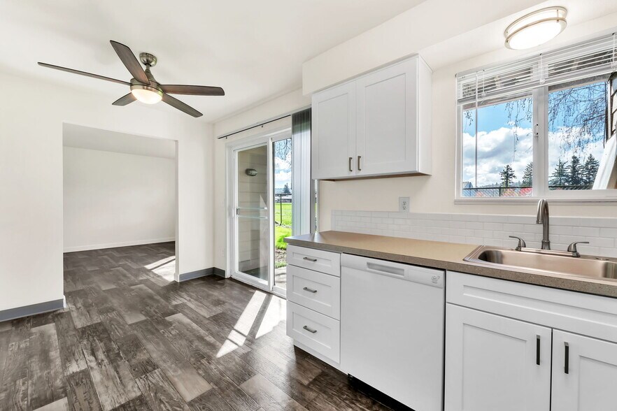More Photos Of 17726 SE Division St, Portland Apartments For Sale