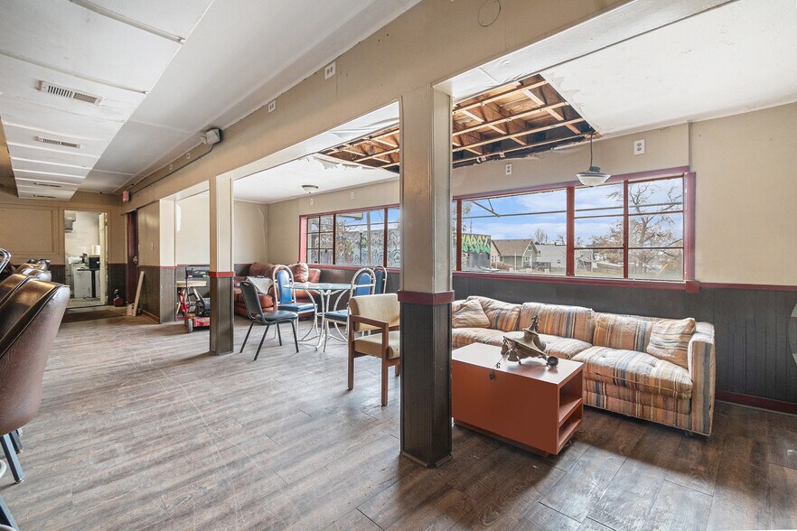 More Photos Of 1008 Bancroft St, Omaha General Retail For Sale