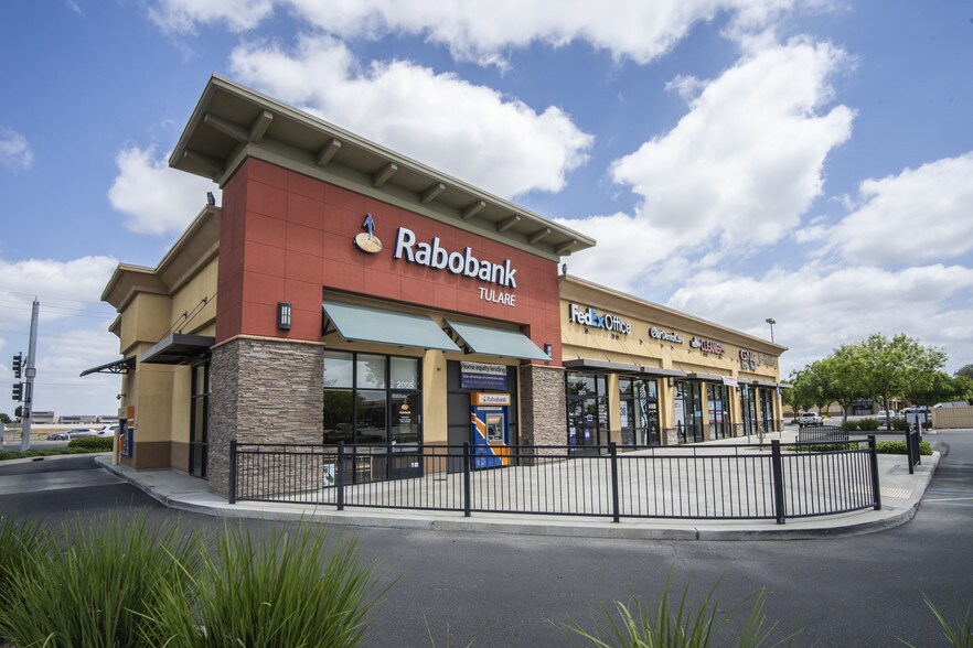 More Photos Of SWC Mooney Blvd & Prosperity Ave, Tulare Unknown For Lease