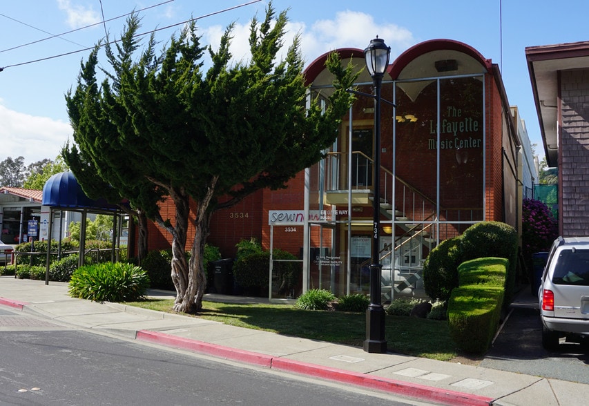More Photos Of 3534 Golden Gate Way, Lafayette Storefront Retail Office For Lease