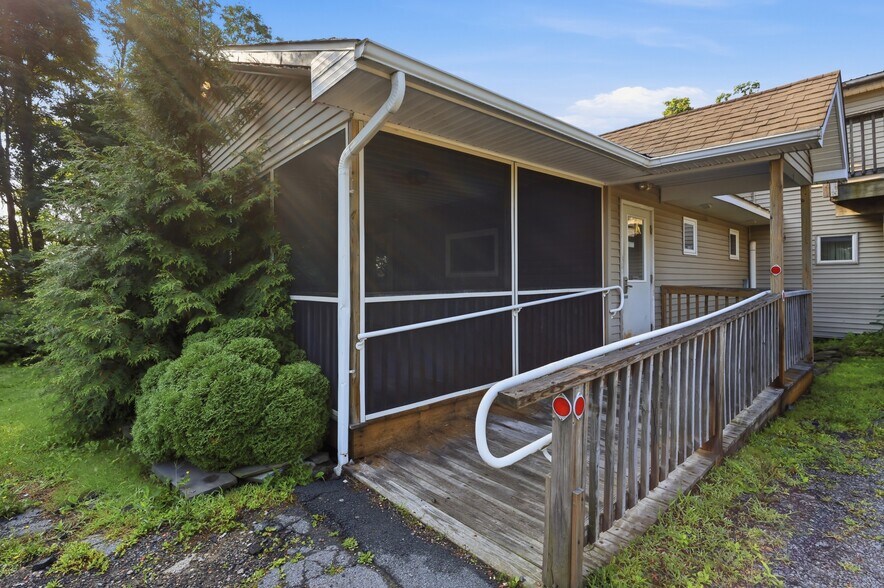 More Photos Of 225 Owego Turnpike, Waymart Specialty For Sale