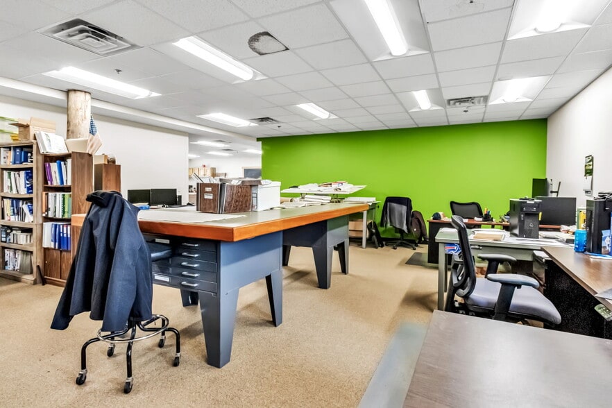 More Photos Of 2-85 Bristol Ln, Ellicottville General Retail For Lease