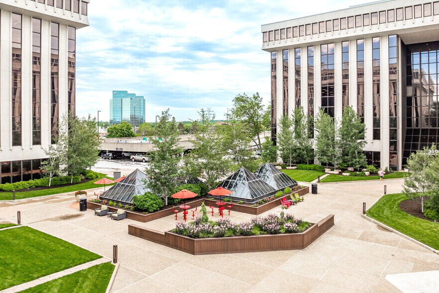 More Photos Of 3600 American Blvd W, Bloomington Office For Lease