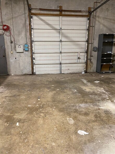 More Photos Of 1183 Brittmoore Rd, Houston Warehouse For Lease
