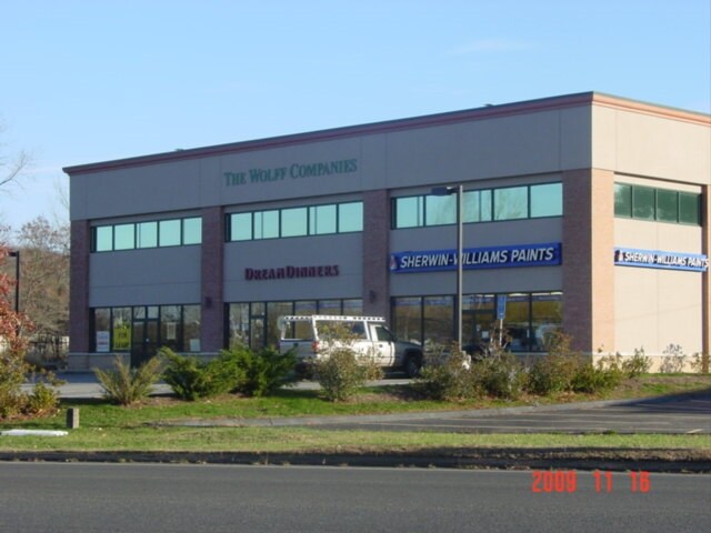More Photos Of 100 Tolland Tpke, Manchester Storefront Retail Office For Lease