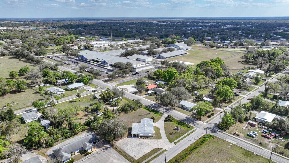 More Photos Of 303 E Gibson St, Arcadia Medical For Sale