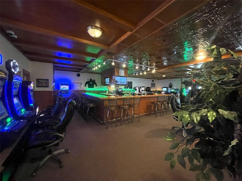 More Photos Of 102 Rogers Ln, Livingston General Retail For Sale