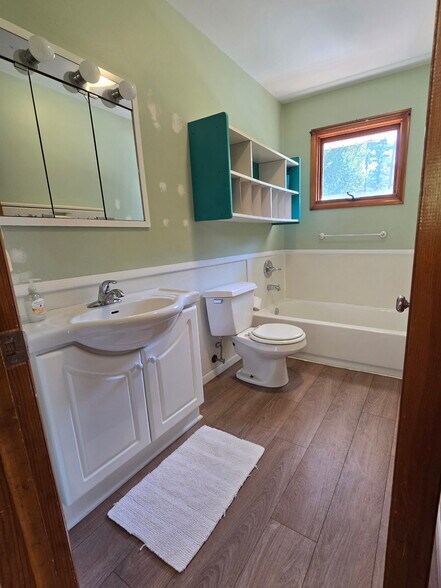 More Photos Of 1350 E Rhorer Rd, Bloomington Specialty For Sale