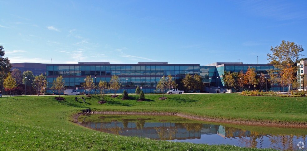 More Photos Of 6555 Rock Spring Dr, Bethesda Office For Lease