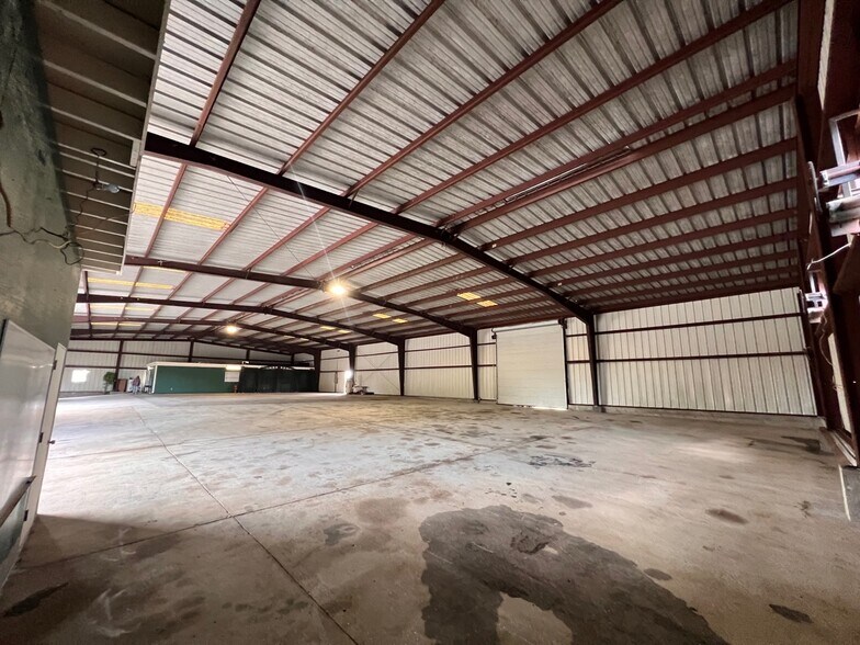 More Photos Of 17340 Parrish Grove, Dade City Industrial For Sale