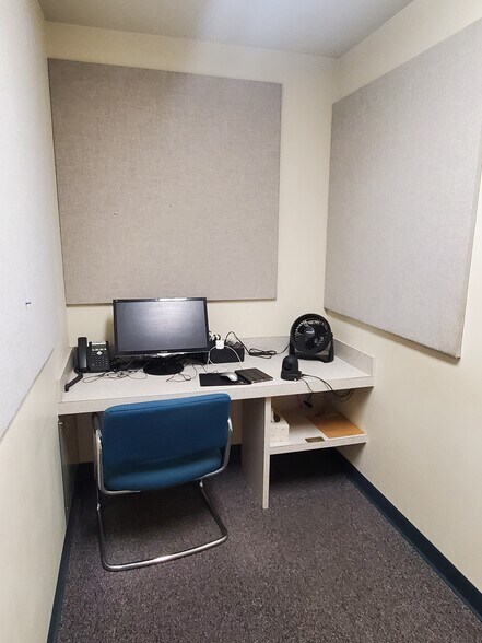 More Photos Of 7857 Enon Dr, Hollins Medical For Sale