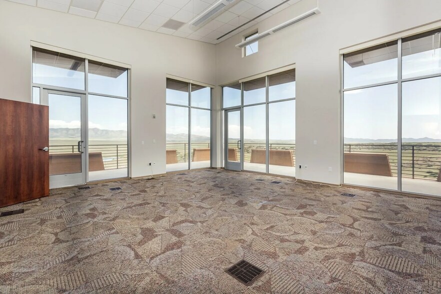 More Photos Of 10000 E University Dr, Prescott Valley Office For Sale