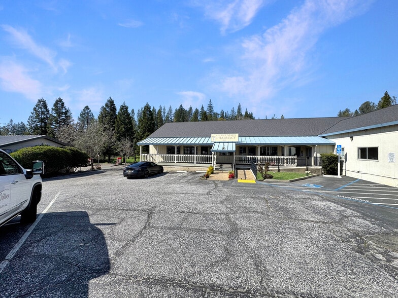More Photos Of 640 E Main St, Grass Valley Office For Sale