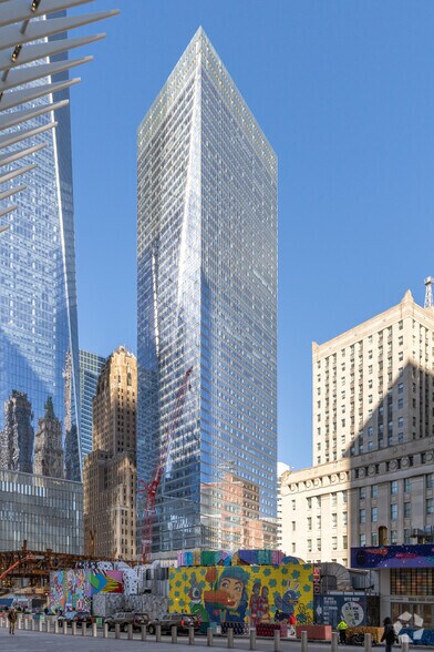 More Photos Of 7 World Trade Center, New York Office Residential For Lease