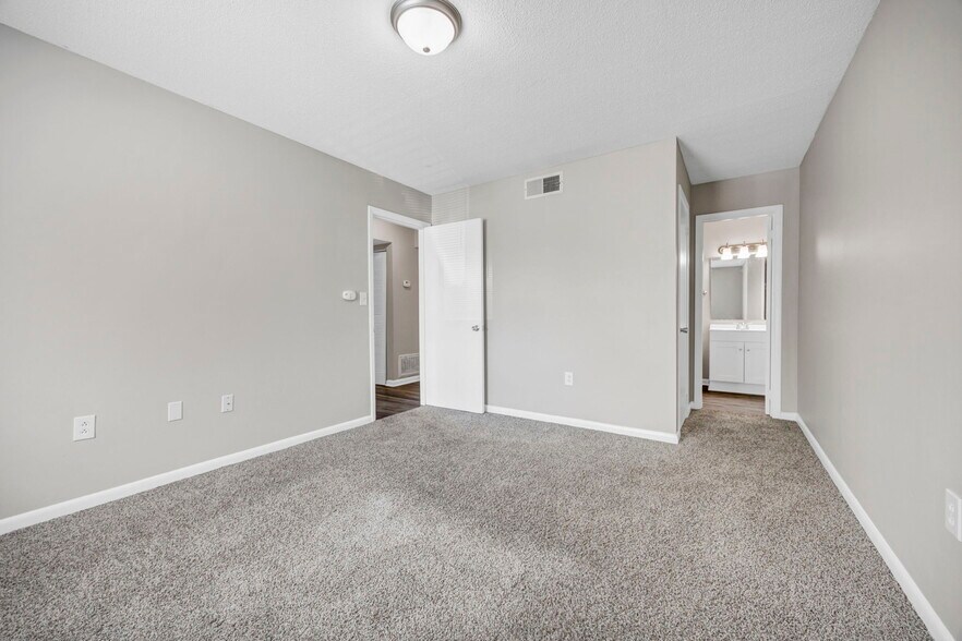 More Photos Of 200 Bentree Ln, Florence Apartments For Sale