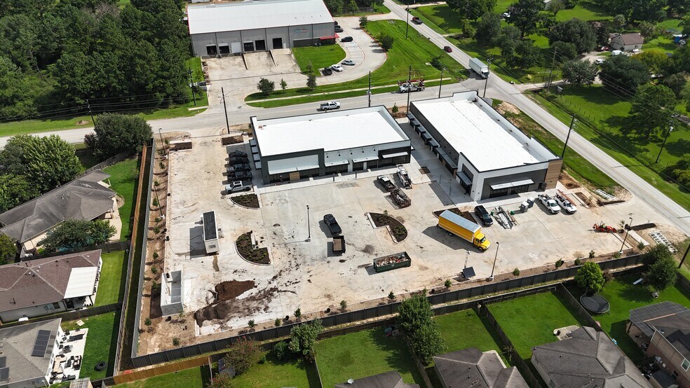 More Photos Of 12707 Theis Ln, Tomball Storefront For Lease