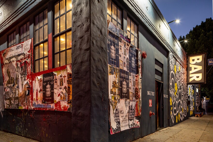 More Photos Of 1948 E 7th St, Los Angeles Bar For Lease