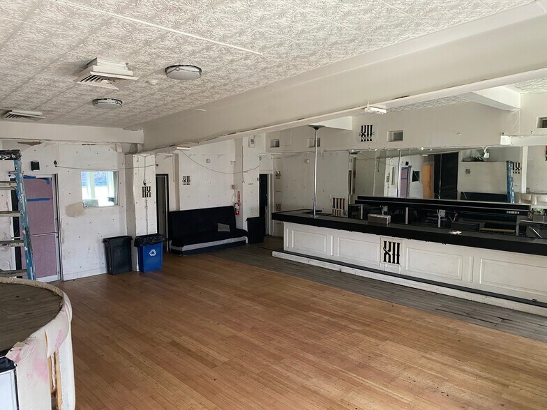 More Photos Of 1210-1212 H St NE, Washington Restaurant For Sale