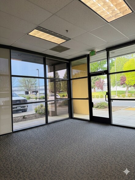 More Photos Of 821 Eubanks Dr, Vacaville Warehouse For Sale