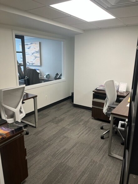 More Photos Of 413 Wilcox St, Castle Rock Office For Lease