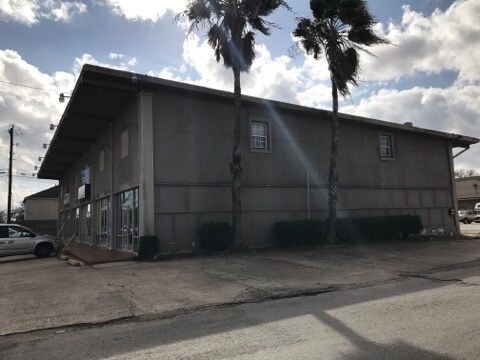 More Photos Of 13210 S Post Oak Rd, Houston General Retail For Sale