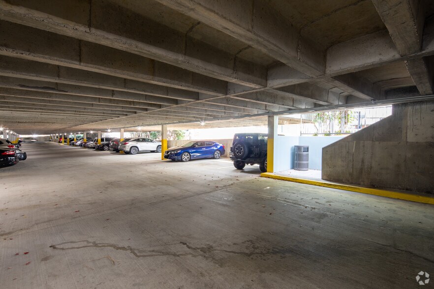 More Photos Of 3490 Piedmont Rd NE, Atlanta Office For Lease