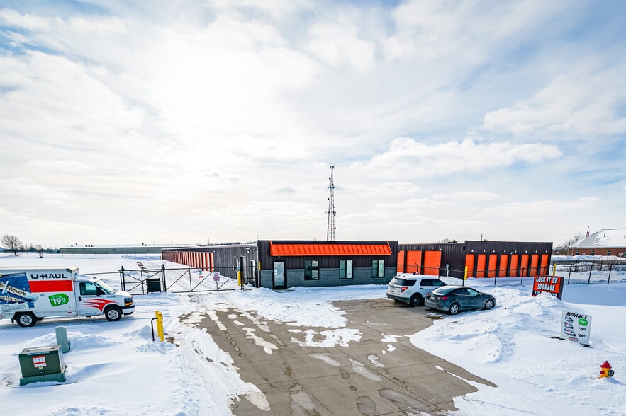 More Photos Of 2851 Business Pl SE, Massillon Self Storage For Sale