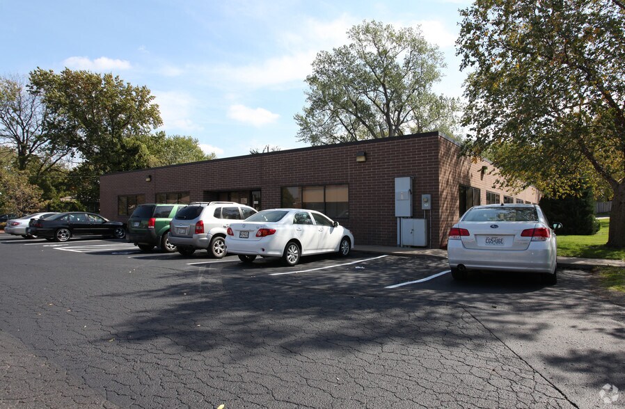 Primary Photo Of 6345 Long St, Shawnee Medical For Lease