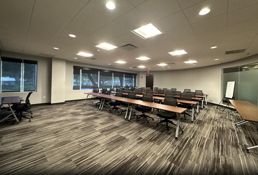 More Photos Of 3250 W Commercial Blvd, Fort Lauderdale Office For Lease