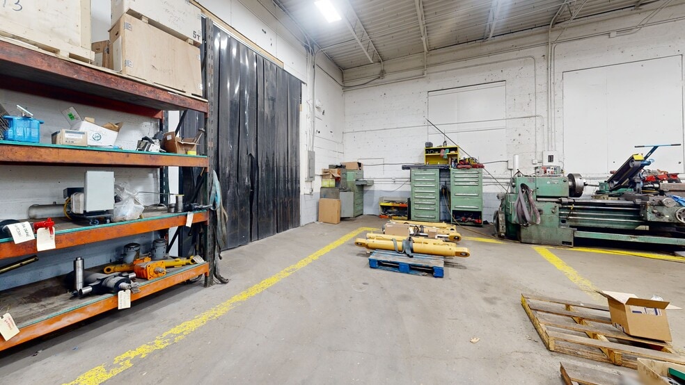 More Photos Of 6401-6403 Erdman Ave, Baltimore Warehouse For Sale