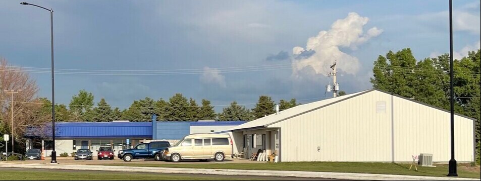 More Photos Of 10 E Veterans Memorial Hwy, Kasson Showroom For Sale