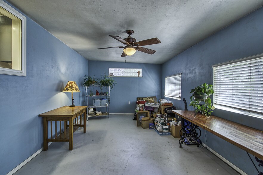 More Photos Of 10697 Highway 152, Hillsboro Storefront Retail Residential For Sale