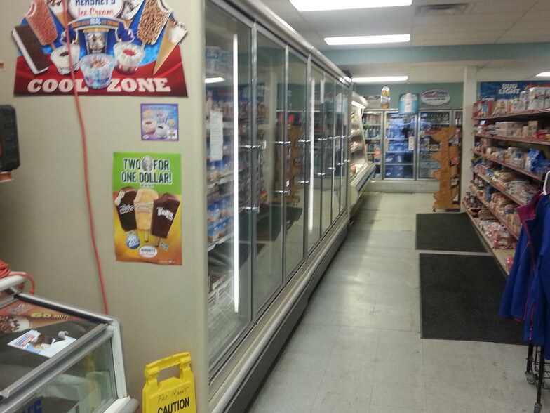 More Photos Of 187 N Main St, Oriskany Falls Convenience Store For Sale