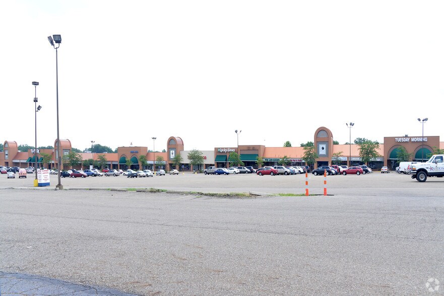 More Photos Of 4760-4844 Everhard Rd, Canton Storefront For Lease