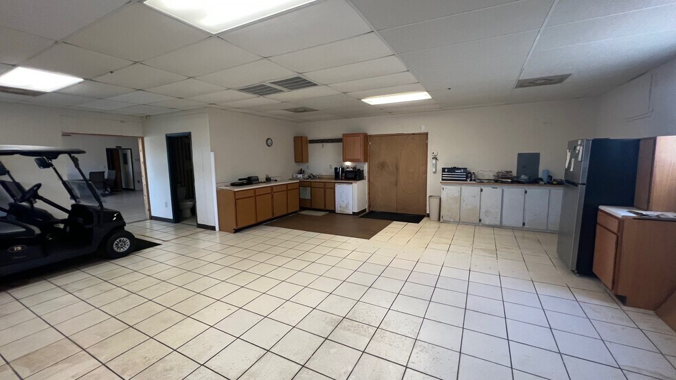 More Photos Of 302 Broadway Blvd SE, Polk City Restaurant For Sale