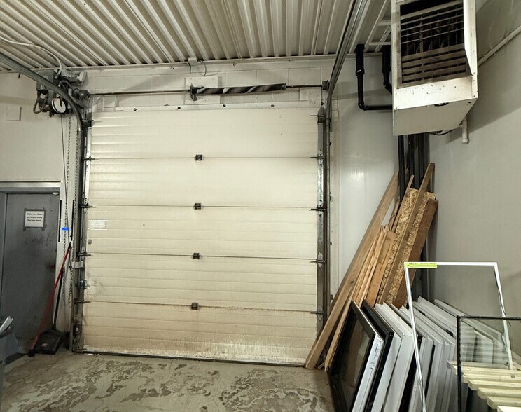 More Photos Of 5214 Gaetz Ave, Red Deer Auto Dealership For Sale