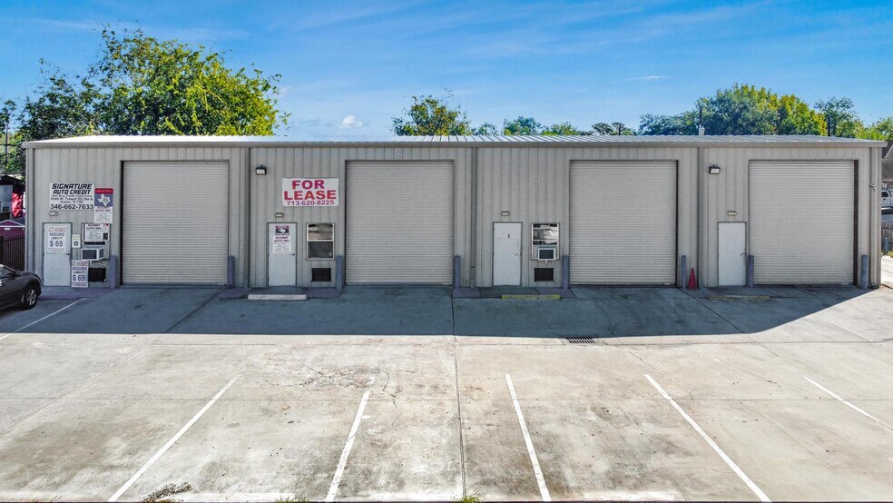 More Photos Of 6549 W Tidwell Rd, Houston Auto Dealership For Lease